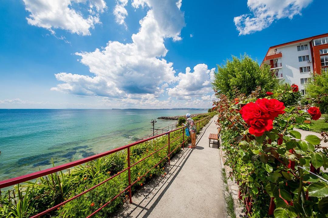 Grand Resort - Imperial Crown Fort Club - Prestige Apartments Еленіте Екстер'єр фото