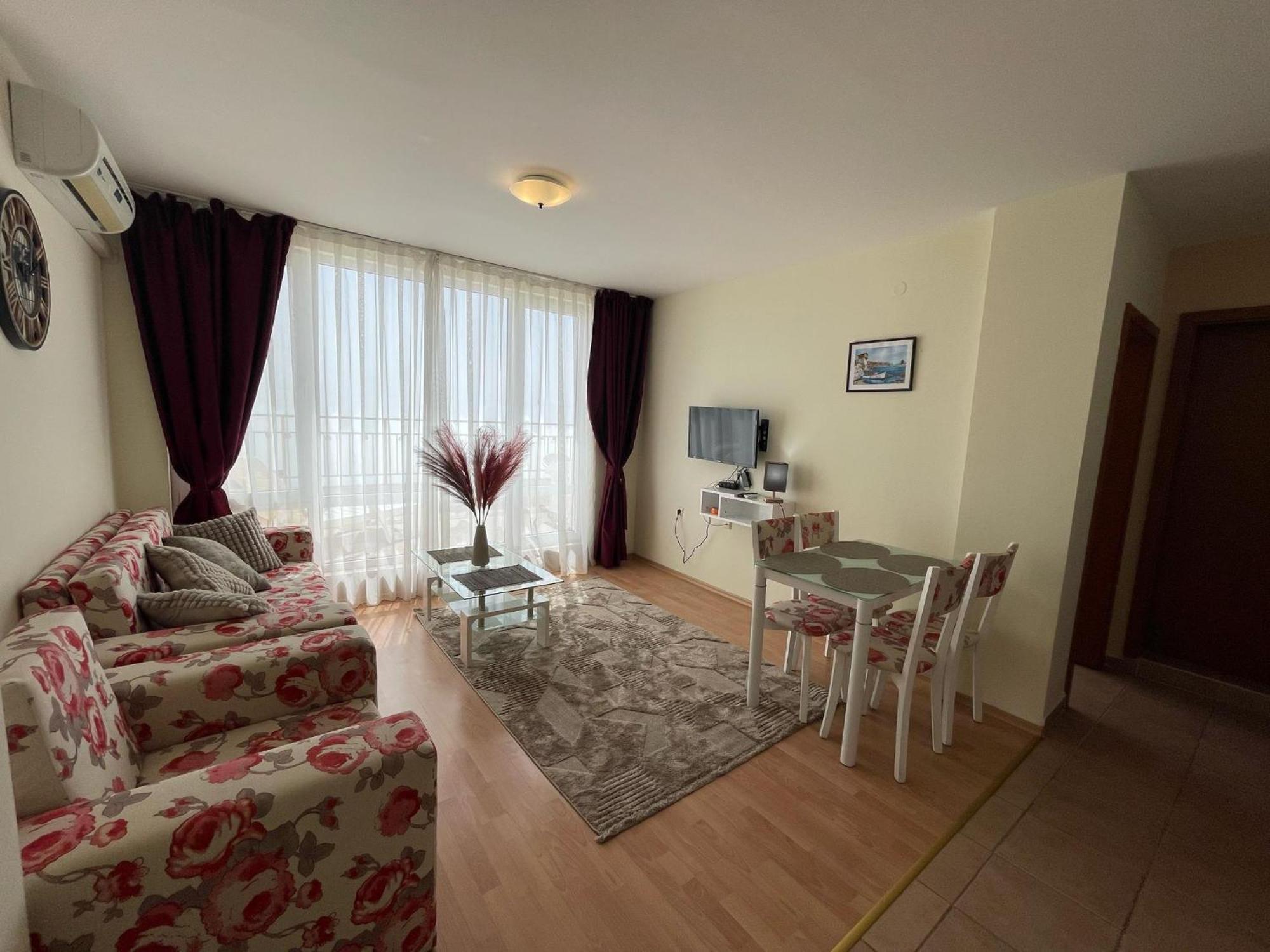 Grand Resort - Imperial Crown Fort Club - Prestige Apartments Еленіте Номер фото