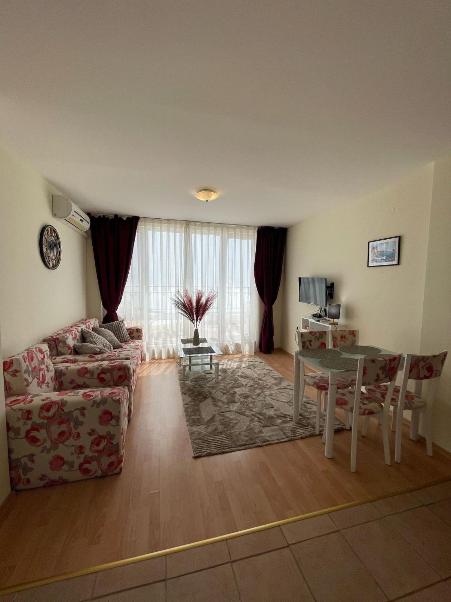 Grand Resort - Imperial Crown Fort Club - Prestige Apartments Еленіте Номер фото